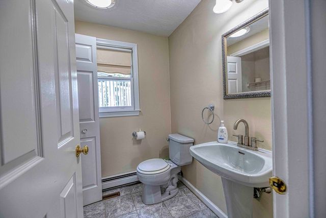 55 Blackberry Hill Rd, Wrentham, MA 02093
