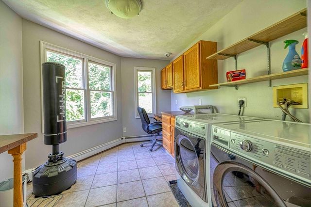 55 Blackberry Hill Rd, Wrentham, MA 02093