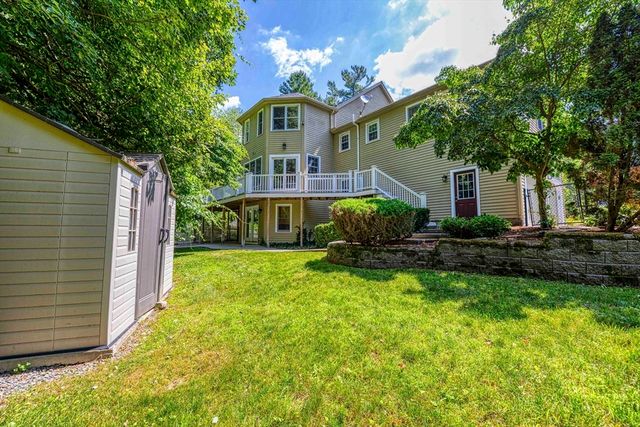 55 Blackberry Hill Rd, Wrentham, MA 02093