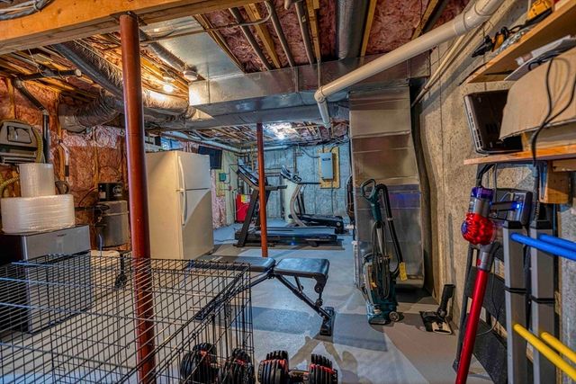 55 Blackberry Hill Rd, Wrentham, MA 02093