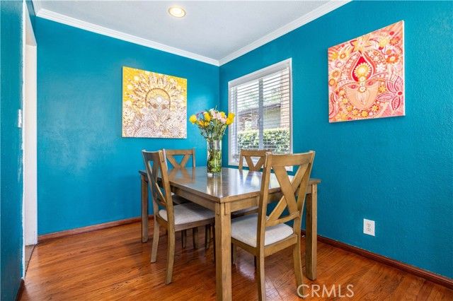 17101 Gault, Los Angeles, CA 91406