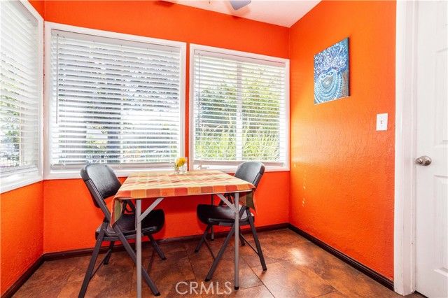 17101 Gault, Los Angeles, CA 91406