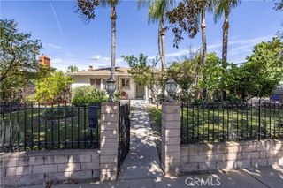 17101 Gault, Los Angeles, CA 91406