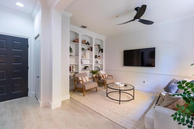 72 Se 6th Avenue H, Delray Beach, FL 33483