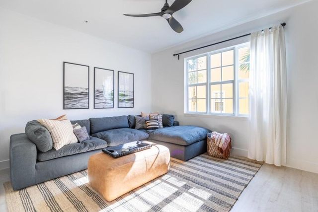 72 Se 6th Avenue H, Delray Beach, FL 33483