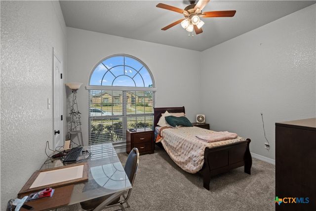 8304 Steppington Drive, Killeen, TX 76542