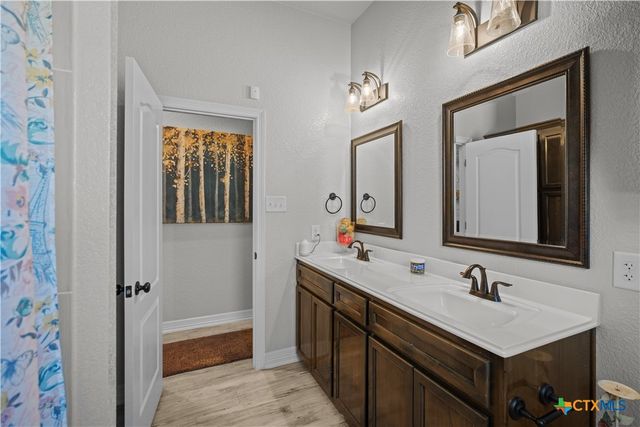 8304 Steppington Drive, Killeen, TX 76542