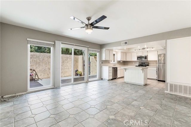 7088 Seville, Riverside, CA 92504