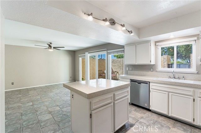 7088 Seville, Riverside, CA 92504