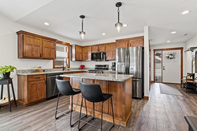 2866 Coventry Circle, River Falls, WI 54022