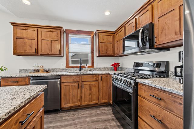 2866 Coventry Circle, River Falls, WI 54022