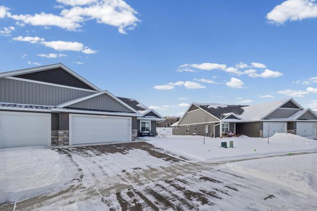 2866 Coventry Circle, River Falls, WI 54022