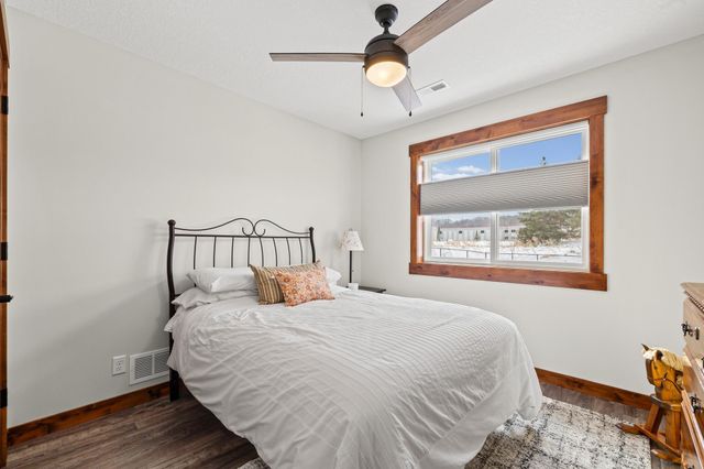 2866 Coventry Circle, River Falls, WI 54022