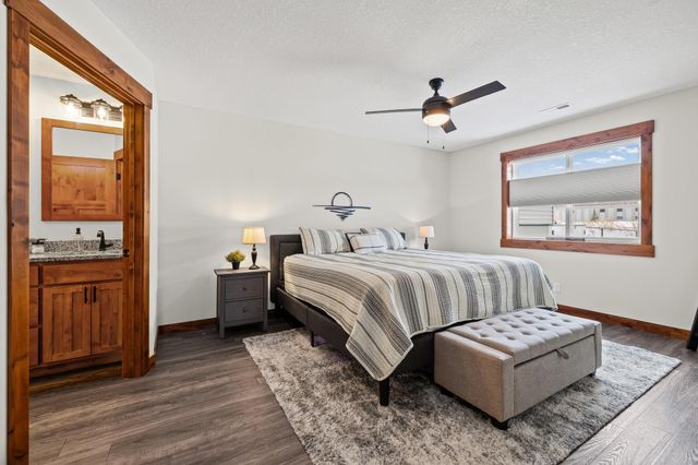 2866 Coventry Circle, River Falls, WI 54022