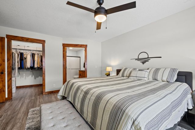 2866 Coventry Circle, River Falls, WI 54022