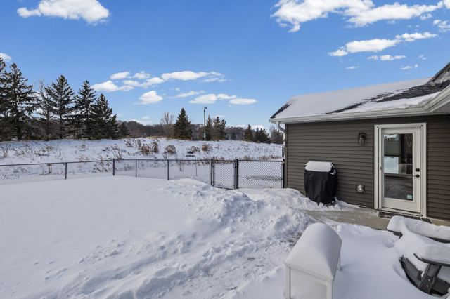 2866 Coventry Circle, River Falls, WI 54022