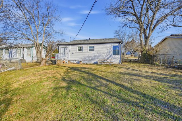 4208 Fairfax Street, Fort Worth, TX 76116