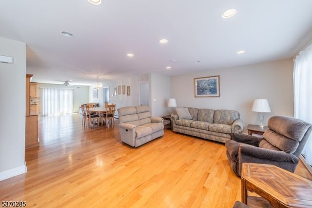80 Harding Ave, Clark Twp., NJ 07066