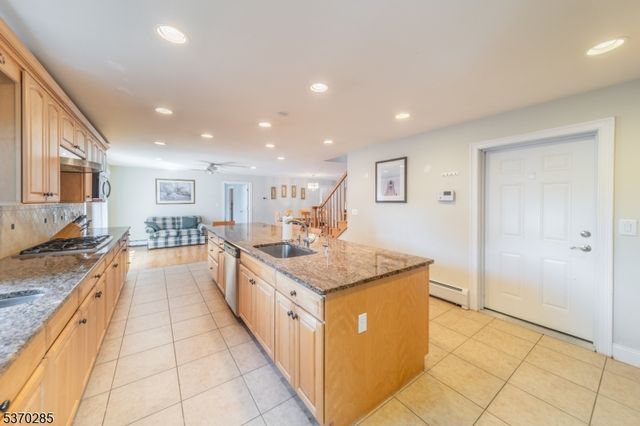 80 Harding Ave, Clark Twp., NJ 07066