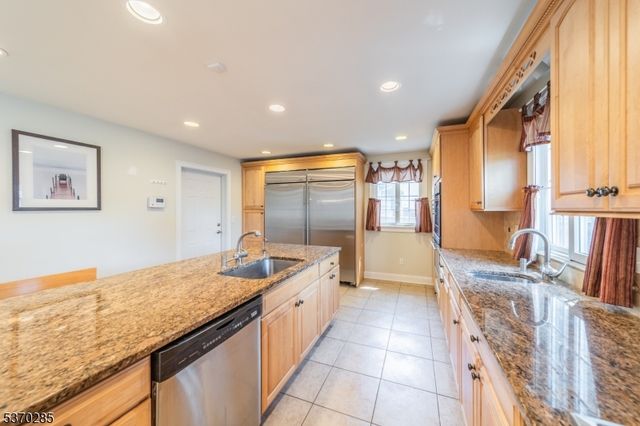 80 Harding Ave, Clark Twp., NJ 07066