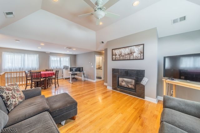 80 Harding Ave, Clark Twp., NJ 07066