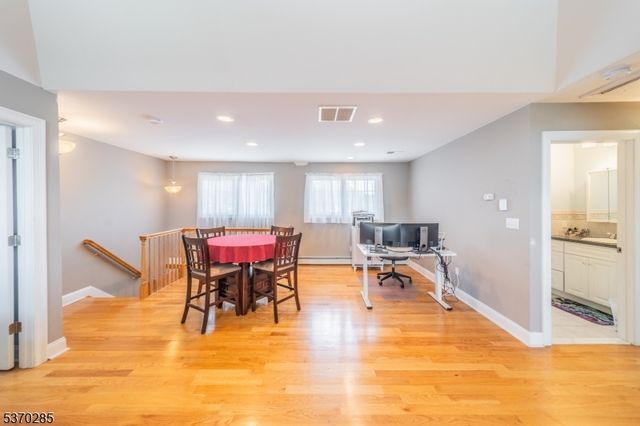 80 Harding Ave, Clark Twp., NJ 07066