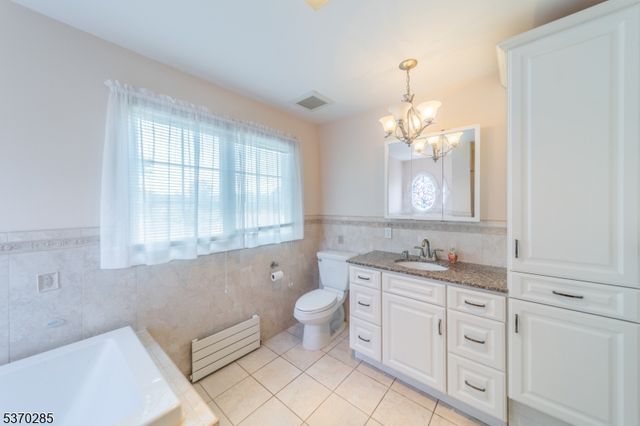 80 Harding Ave, Clark Twp., NJ 07066