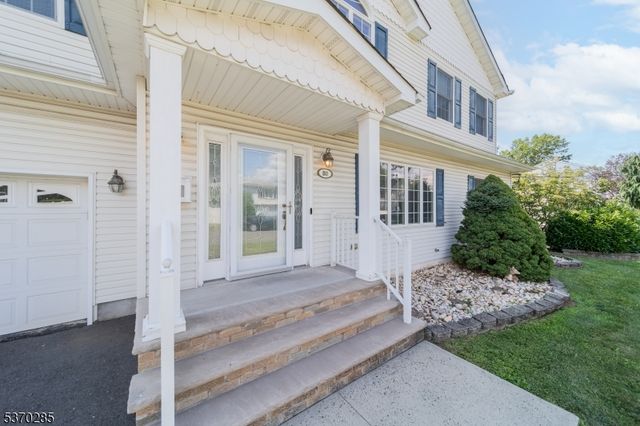 80 Harding Ave, Clark Twp., NJ 07066