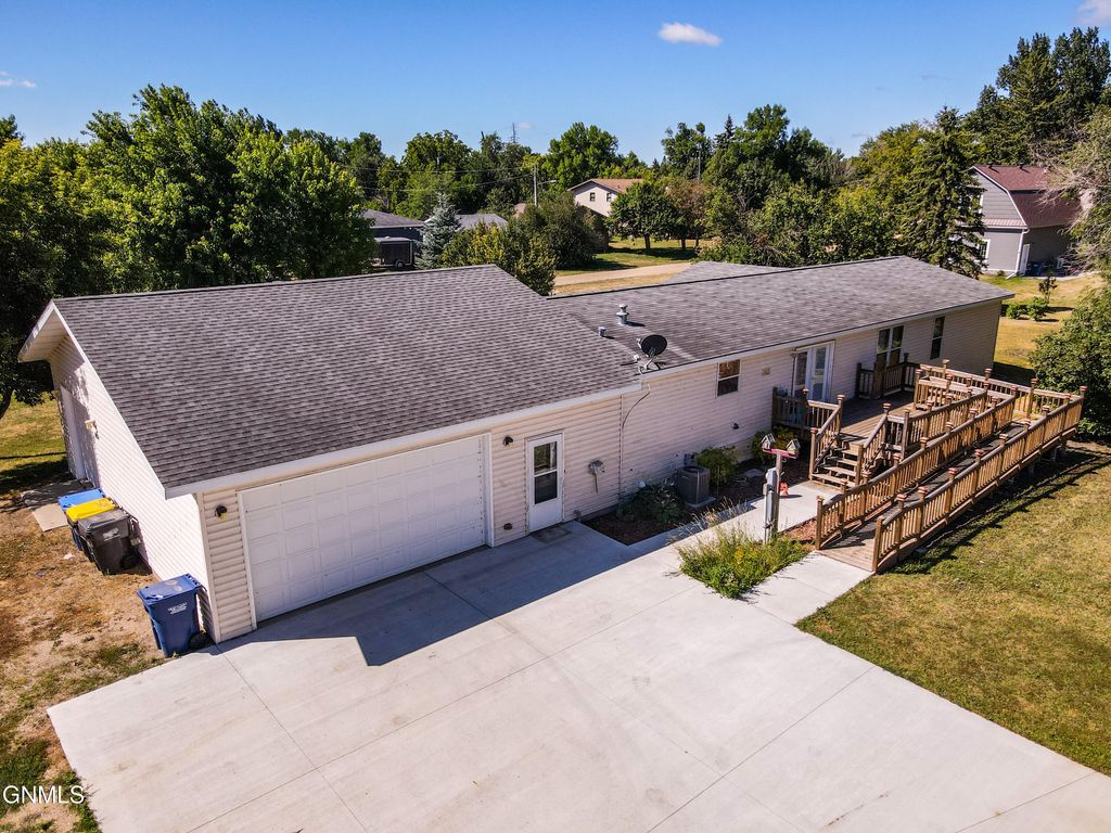 904 Ordway Street, Tower City, ND 58071 photo 4
