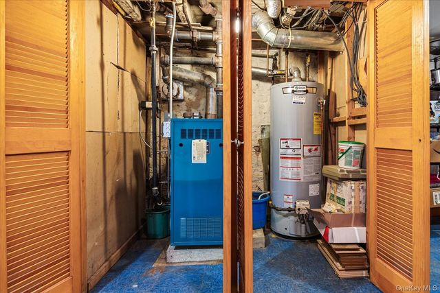 72-31 73rd Street, Glendale, NY 11385