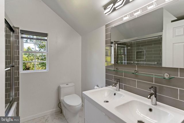 6703 OAK DR, Alexandria, VA 22306