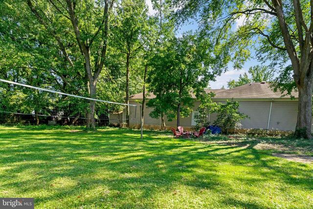 6703 OAK DR, Alexandria, VA 22306