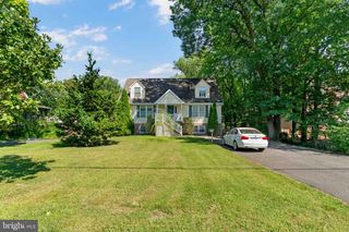 6703 OAK DR, Alexandria, VA 22306