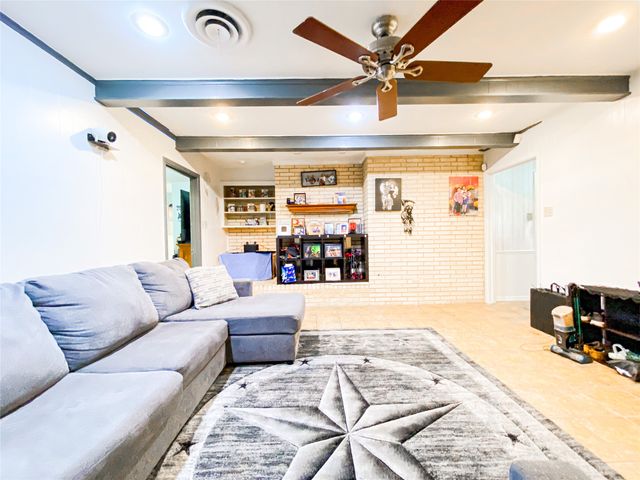 4301 Caprock Road, Abilene, TX 79606