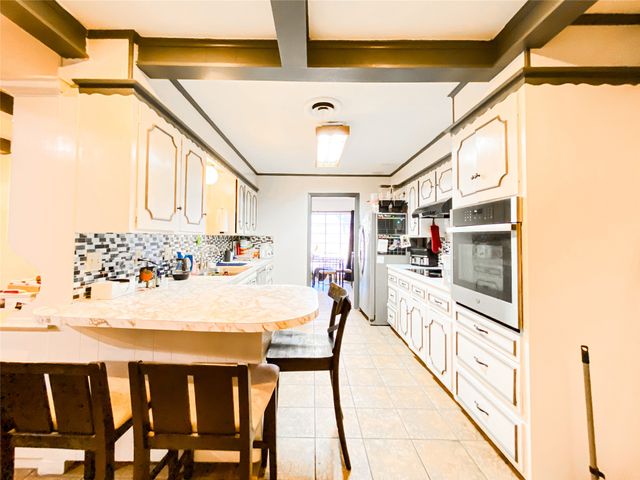 4301 Caprock Road, Abilene, TX 79606