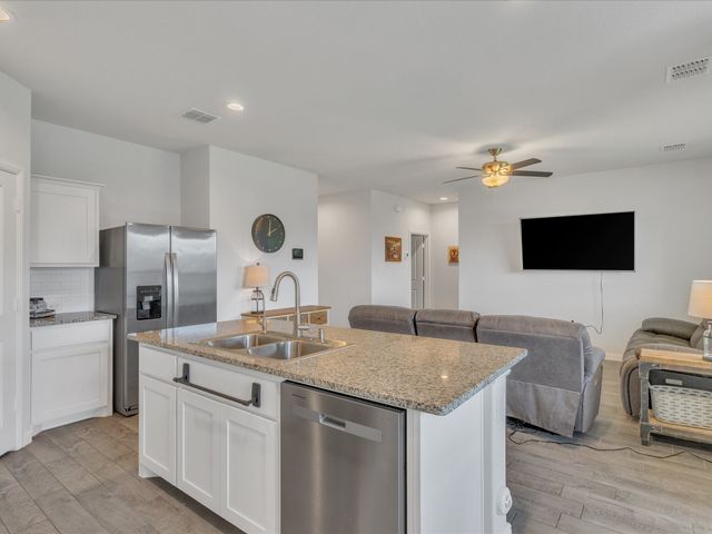 133 Hollytree Lane, Boyd, TX 76023