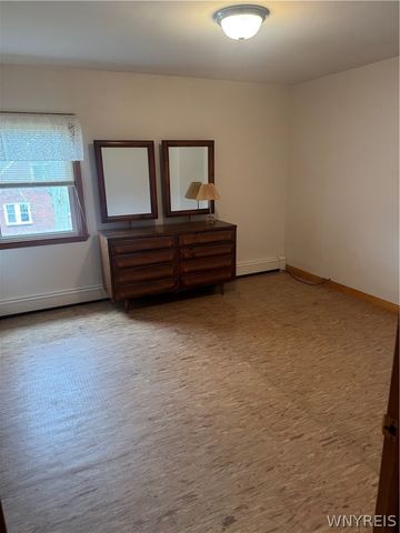 5204 Abbott Road, Hamburg, NY 14075