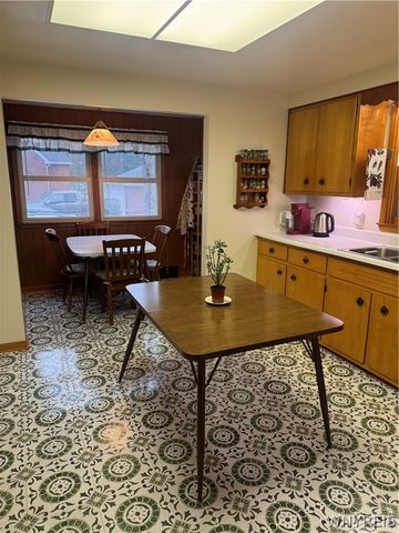 5204 Abbott Road, Hamburg, NY 14075