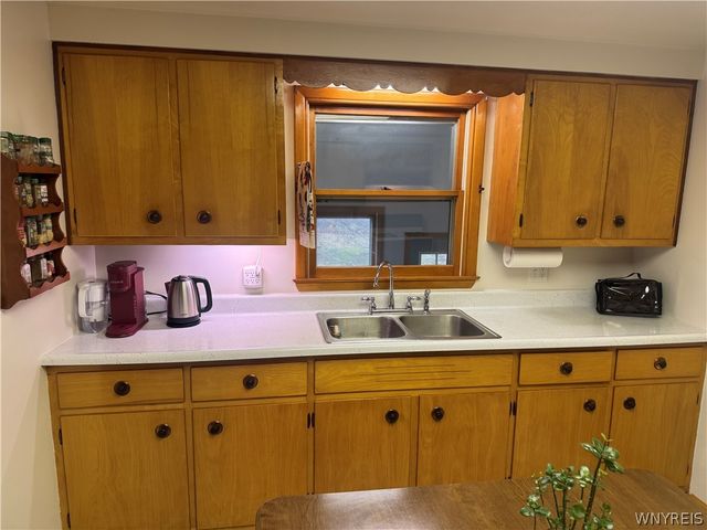 5204 Abbott Road, Hamburg, NY 14075