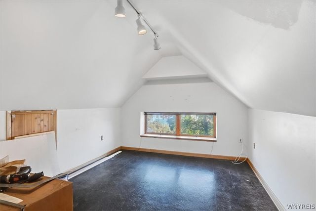 40 Fairchild Place, Buffalo, NY 14216