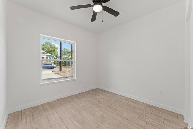 214 Cooper St UNIT A, San Antonio, TX 78210