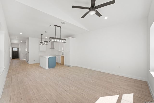 214 Cooper St UNIT A, San Antonio, TX 78210