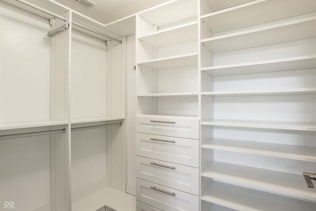 622 E 10th Street APT 301, Indianapolis, IN 46202