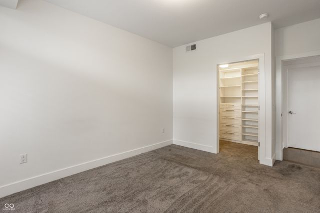 622 E 10th Street APT 301, Indianapolis, IN 46202