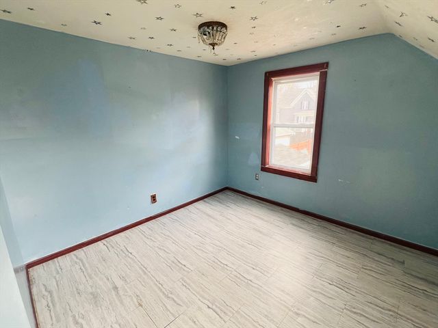 37 Taber Ave, Brockton, MA 02302