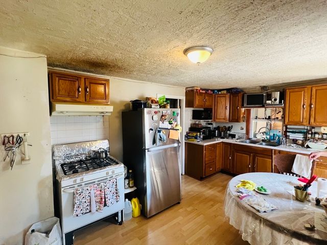 37 Taber Ave, Brockton, MA 02302