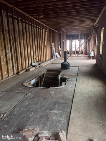 4745 A ST, Philadelphia, PA 19120