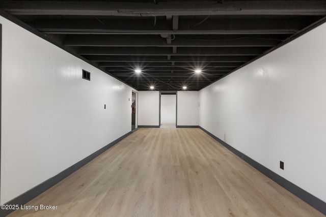 2606 Accasia Dr, Louisville, KY 40216