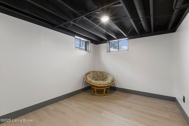 2606 Accasia Dr, Louisville, KY 40216