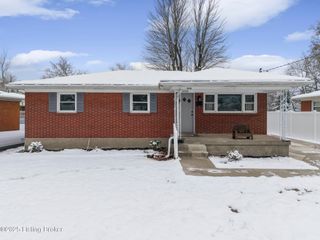 2606 Accasia Dr, Louisville, KY 40216